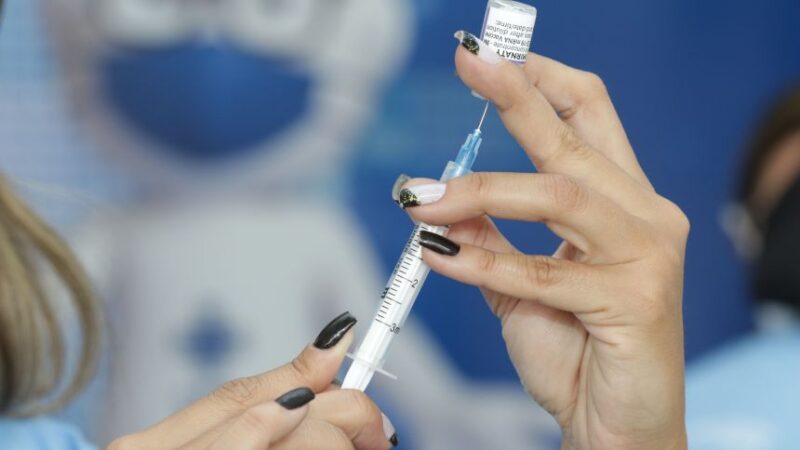 Prescrição médica para vacinar crianças é rejeitada em consulta pública