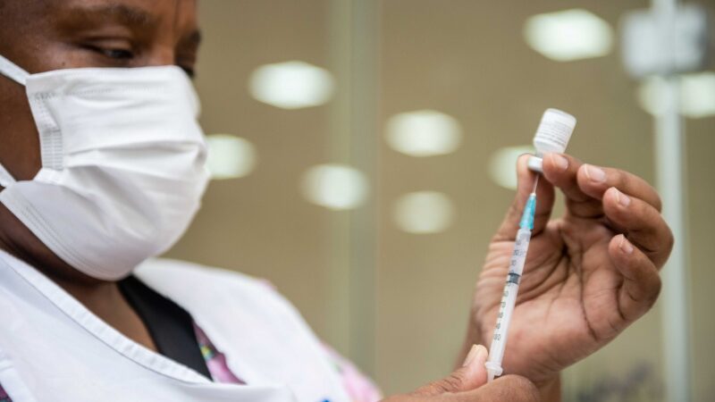 Prefeitura de Vitória vai disponibilizar mais de 7.015 vagas para a vacinação contra a covid-19