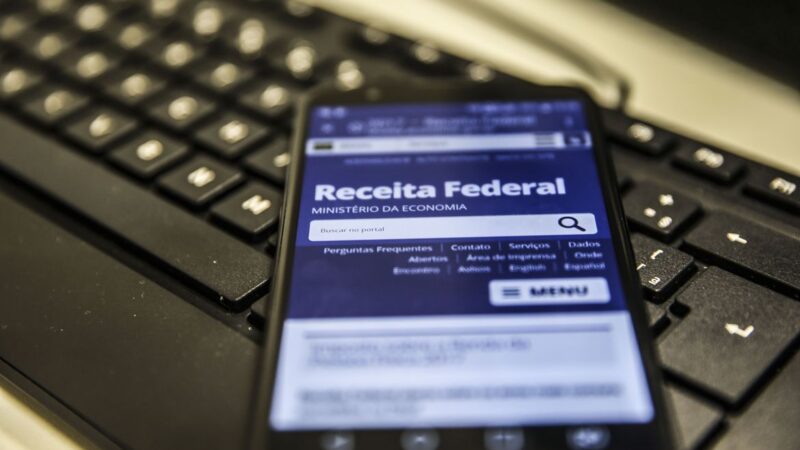 Receita recebe 130 mil declarações de Imposto de Renda no primeiro dia