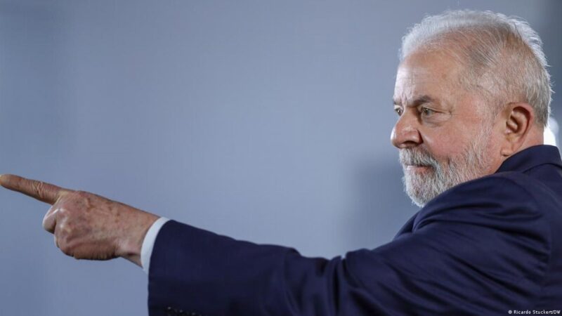 Lula convoca reunião ministerial para alinhar discurso do governo