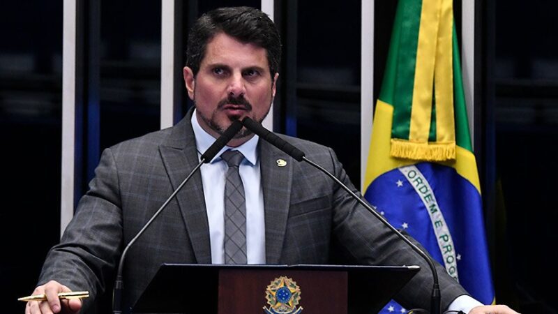Para derrubar decreto de Lula, Marcos do Val apresenta proposta