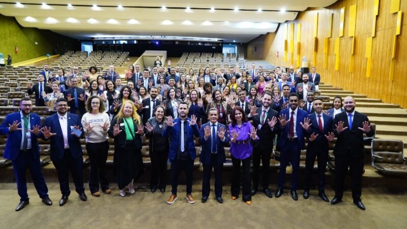 Encontro com as bancadas republicanas no Senado e na Câmara marcam primeiro dia do Comunica 10 Summit