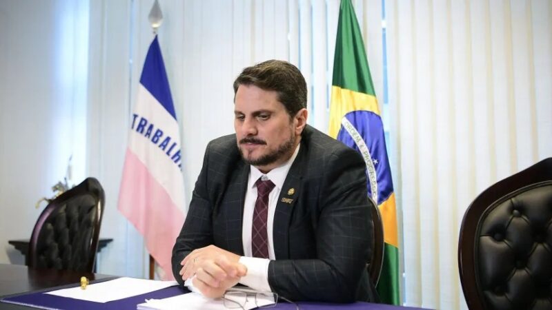 Marcos do Val se defende de acusações feitas em investigação da PF