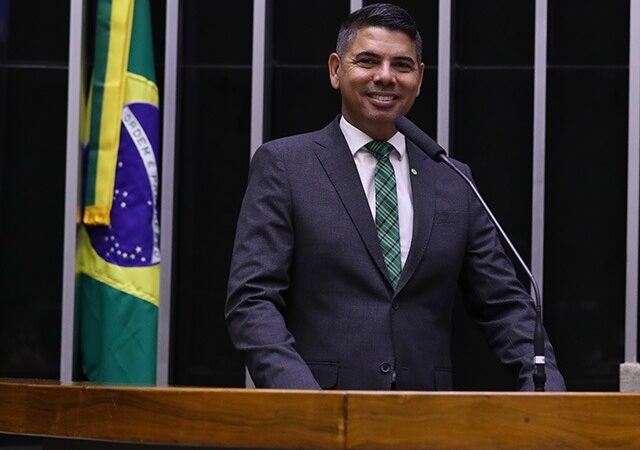 Messias Donato, Deputado Federal do Espírito Santo, alcança destaque e liderança na política estadual