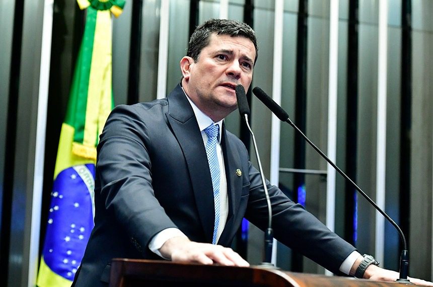 Senador Moro alerta sobre perseguição política e decisões polêmicas no governo Lula
