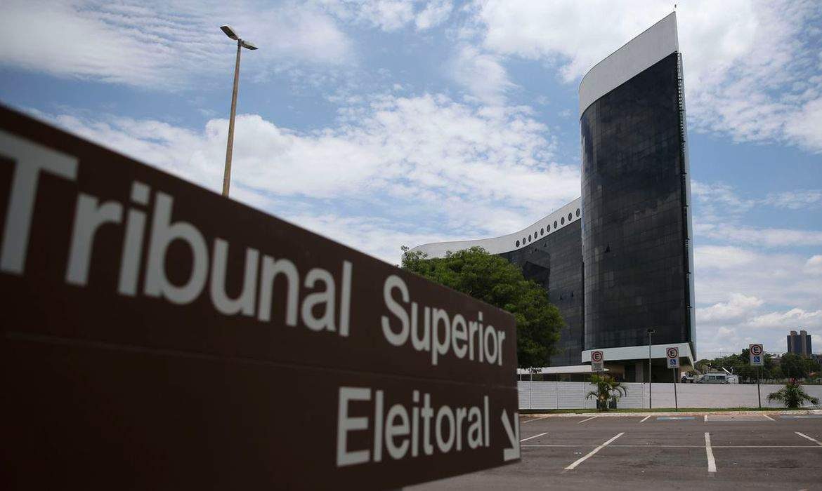 TSE retoma julgamento de Bolsonaro por uso eleitoral do 7/9