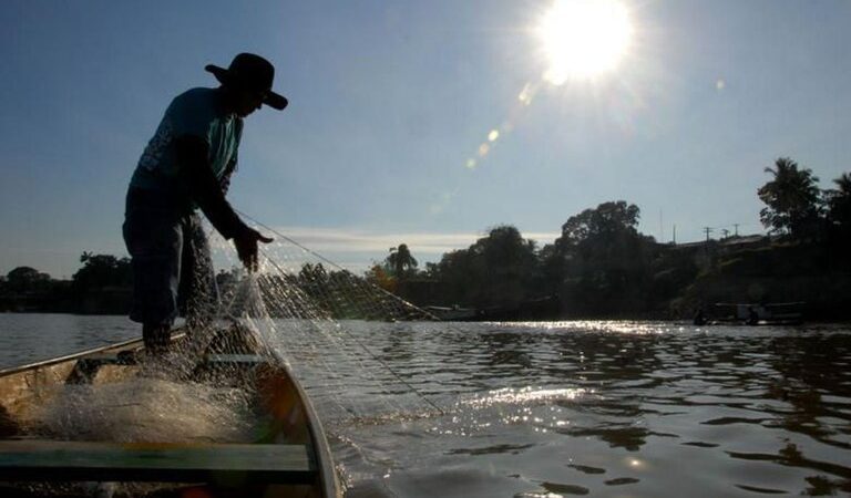 Pescadores afetados pela seca no Norte receberão apoio financeiro com Medida Provisória