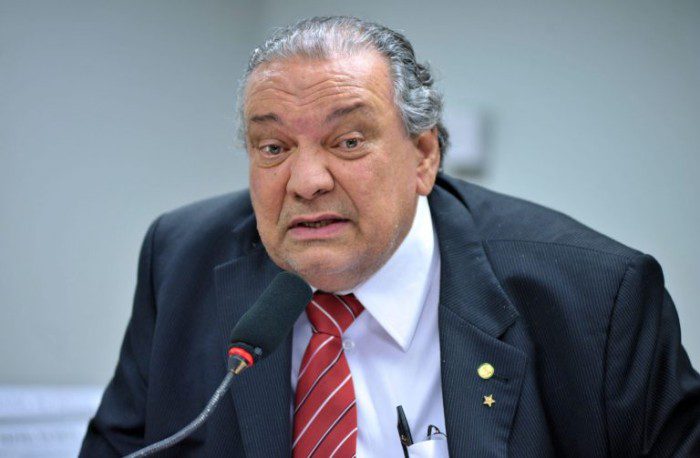 Homenagem ao ex-deputado Zezéu Ribeiro é promovida pela Comissão de Desenvolvimento Urbano