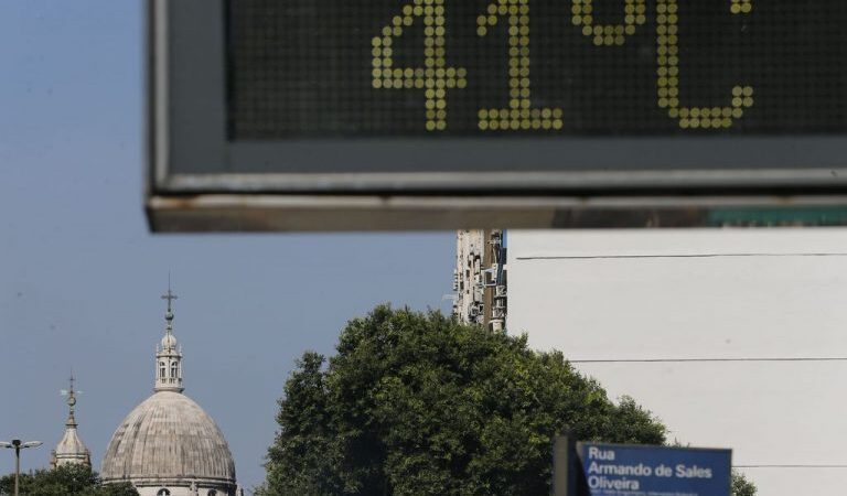 Comissão discute os impactos sanitários e ambientais das mudanças climáticas e ondas de calor