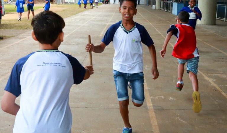 Profissionais de Educação Física São Homenageados pela Comissão do Esporte por Destaque no Ano