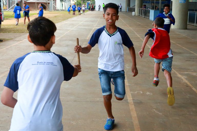 Profissionais de Educação Física São Homenageados pela Comissão do Esporte por Destaque no Ano