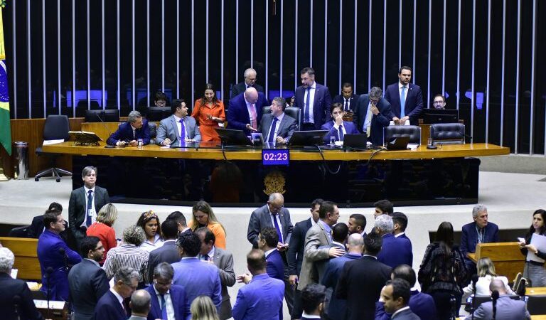 Câmara define deputados que vão compor a comissão representativa do Congresso Nacional