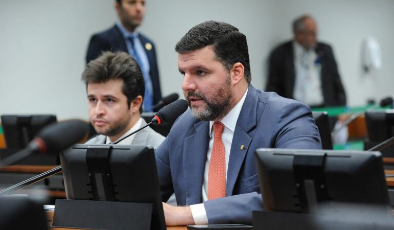 Congresso promulga o marco temporal para terras indígenas, mas polêmicas seguem na Justiça