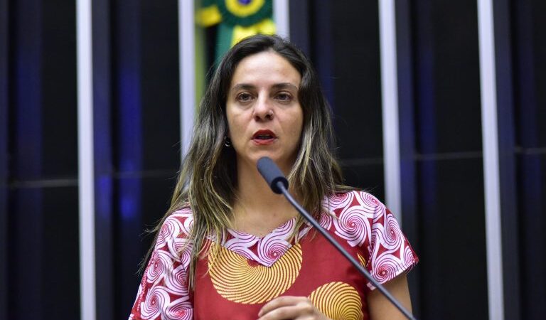 Projeto amplia para 20 anos prazo para vítima de assédio sexual no trabalho pedir reparação civil na Justiça