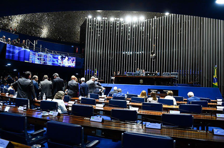 Senado aprova normas gerais para adaptação à mudança climática após tragédia no RS