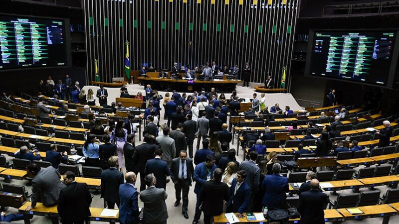 Congresso extingue saídas temporárias de presos em feriados pela segunda vez