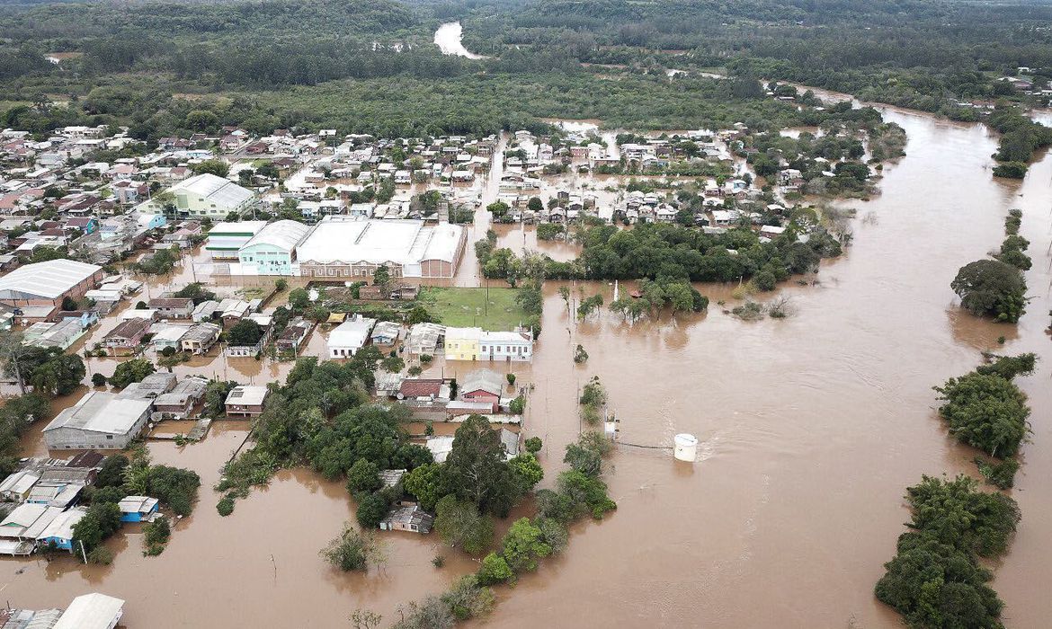 Prefeitos do Rio Grande do Sul Solicitam Desoneração da Folha por 2 Anos devido às Chuvas