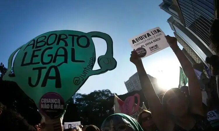 Julgamento sobre aborto legal pode entrar na pauta no STF em agosto