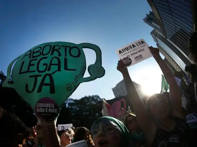 Julgamento sobre aborto legal pode entrar na pauta no STF em agosto