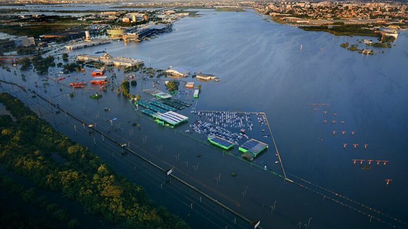 Lei facilita crédito para atingidos pelas enchentes no Rio Grande do Sul