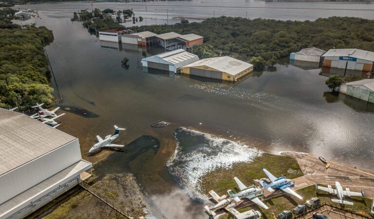 Deputados discutem retomada das atividades do aeroporto de Porto Alegre