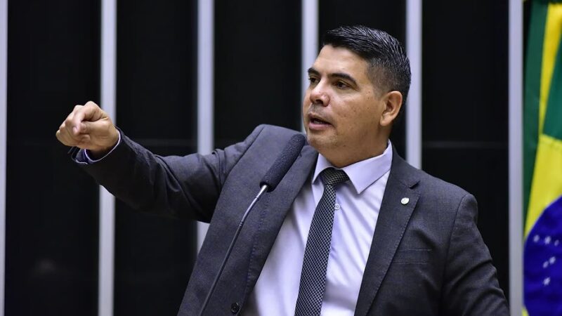 Deputado Messias Donato assina pedido de CPI para investigar ONGs brasileiras que receberam recursos dos EUA